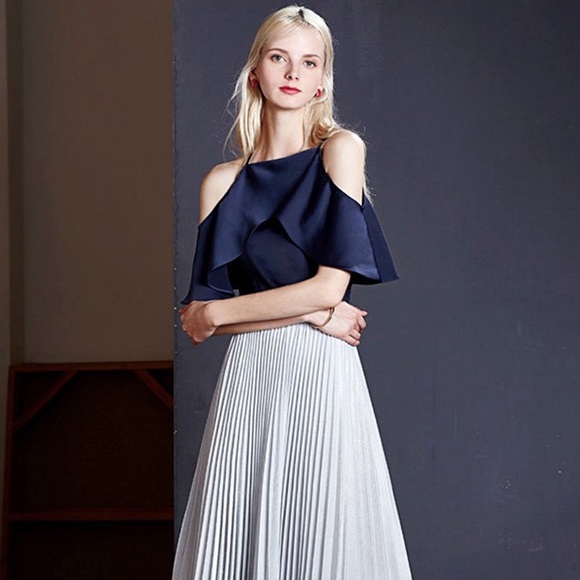 Unique and Classic Navy Off Shoulder Blouse ✨✨ - Picture 2 of 4